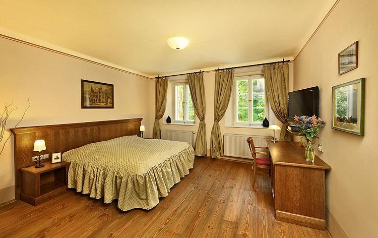 Hotel Edward Kelly Český Krumlov Exteriör bild