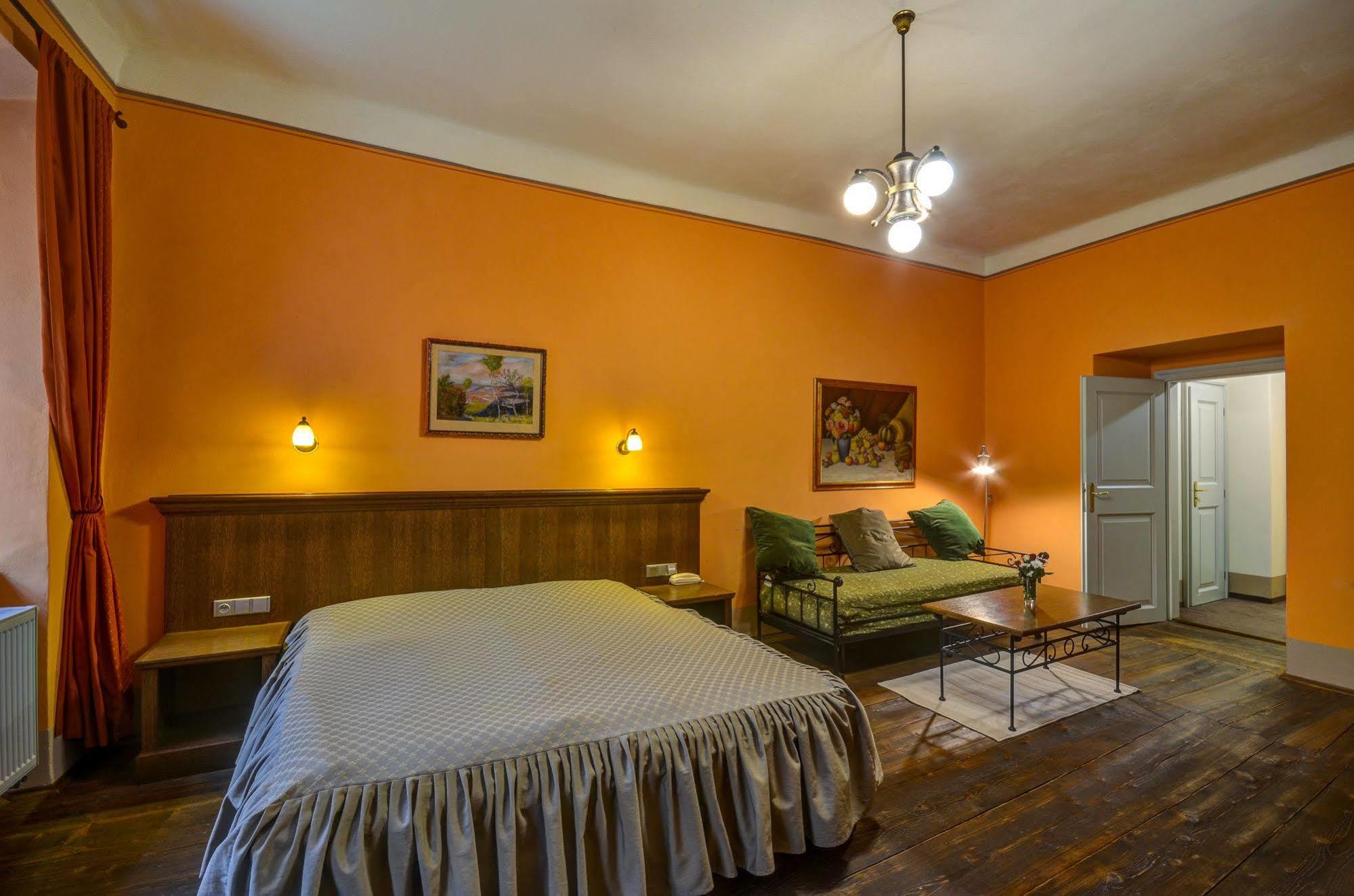 Hotel Edward Kelly Český Krumlov Exteriör bild